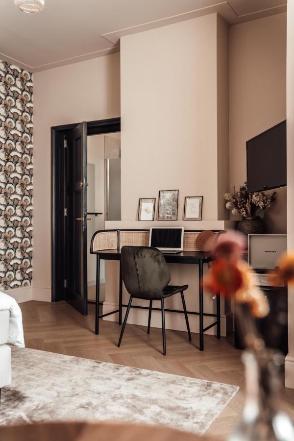 Hotel Bij Jacob Энсхеде Экстерьер фото